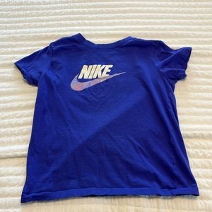 Nike girls size m t shirt